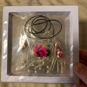 Made in Sri Lanka / India authentic jewelry for anyone embroidery design